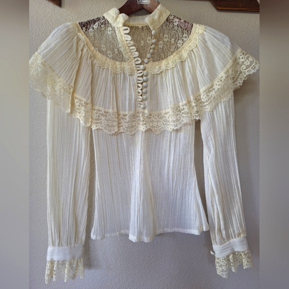 Jennie's Gunnies Tops - Jessica's Gunnies Gunne Sax Vintage 1970's Ivory Lace Long Sleeve Blouse Size 5